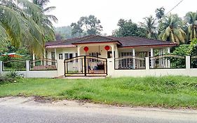 Kelisa Homestay